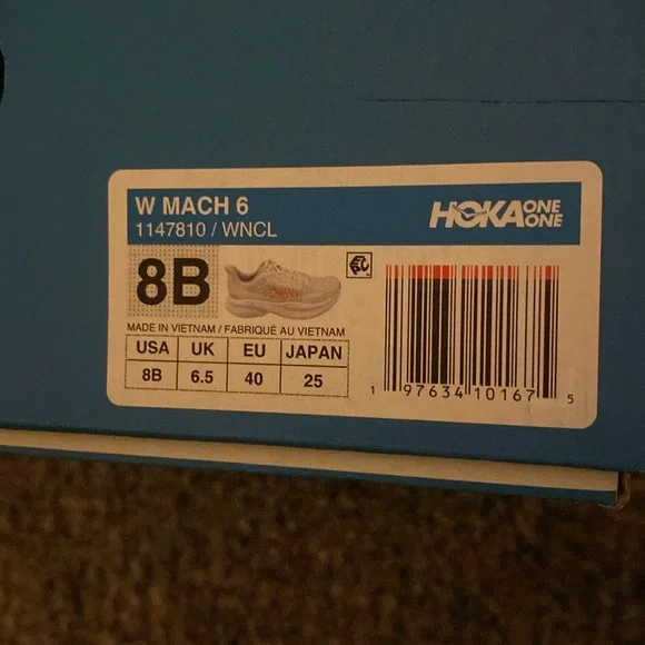 Hoka Women's White Running Shoes 8B - Picture 6 of 6